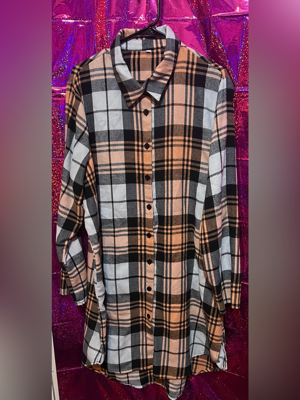 Women’s Plaid Long Shirt in Peach, Black & White